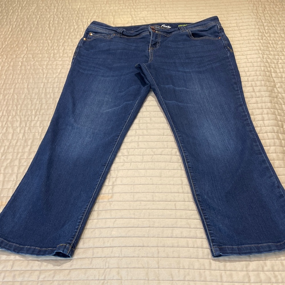 INC STRAIGHT LEG REGULAR FIT CROP Women's Jeans Size 10